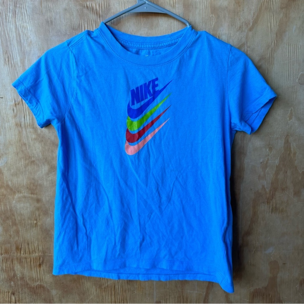 Nike The Nike Tee Blue Crew Rainbow Logo Kids Short Sleeve Tee